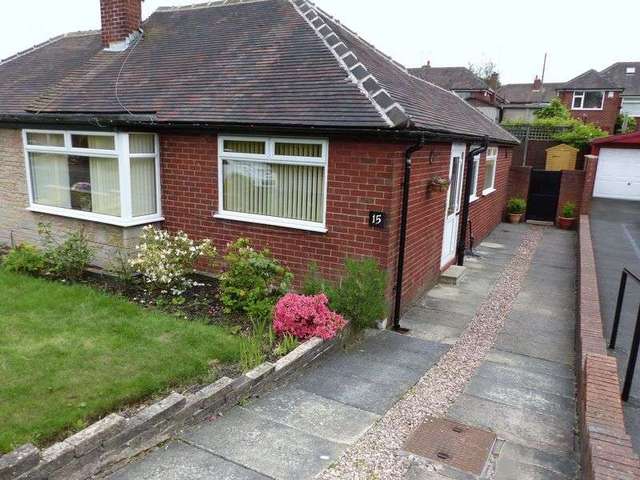  Image of 2 bedroom Detached house for sale in Cotswold Avenue Shaw Oldham OL2 at Cotswold Avenue Shaw Oldham, OL2 7RF