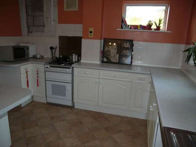  Image of 1 bedroom House Share to rent in Crampton Drive Hale Barns Altrincham WA15 at Crampton Drive Halebarns Altrincham, WA15 0HH