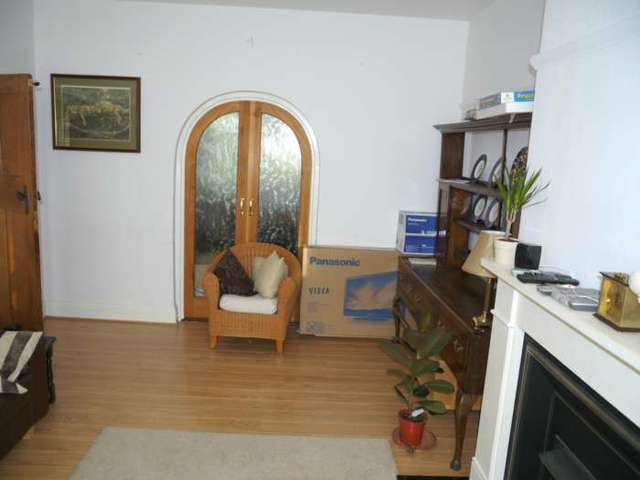  Image of 1 bedroom House Share to rent in Crampton Drive Hale Barns Altrincham WA15 at Crampton Drive Halebarns Altrincham, WA15 0HH