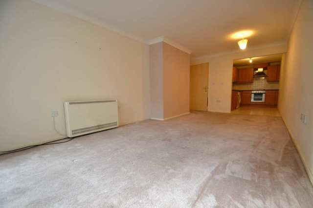  Image of 2 bedroom Flat to rent in Douglas Road Stanwell Staines TW19 at Douglas Road  London, TW19 7JD