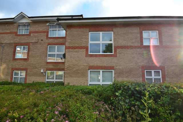  Image of 2 bedroom Flat to rent in Douglas Road Stanwell Staines TW19 at Douglas Road  London, TW19 7JD