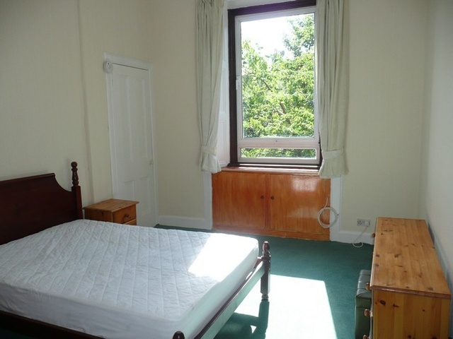  Image of 2 bedroom Flat to rent in Crighton Place Edinburgh EH7 at Leith Walk Edinburgh Edinburgh, EH7 4NY