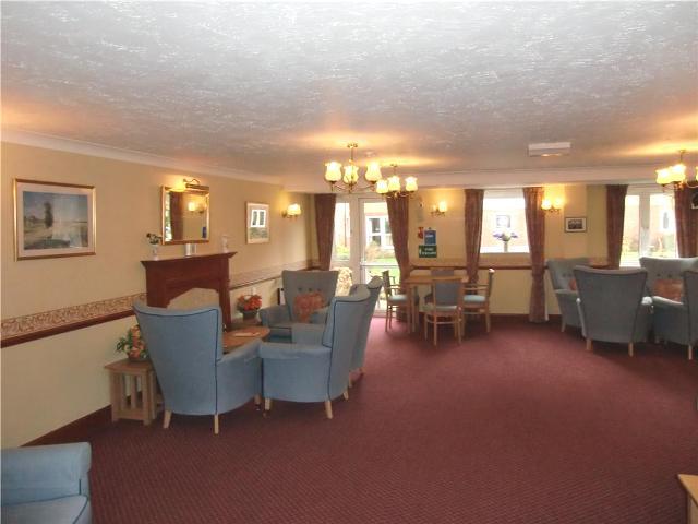  Image of 1 bedroom Apartment to rent in Lower High Street Watford WD17 at Crosfield Court 244-248 High Street Watford, WD17 2DB