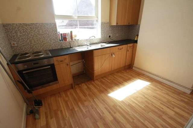  Image of 1 bedroom Flat to rent in Cross Street Willenhall WV13 at 33 Cross Street  Willenhall, WV13 1PG