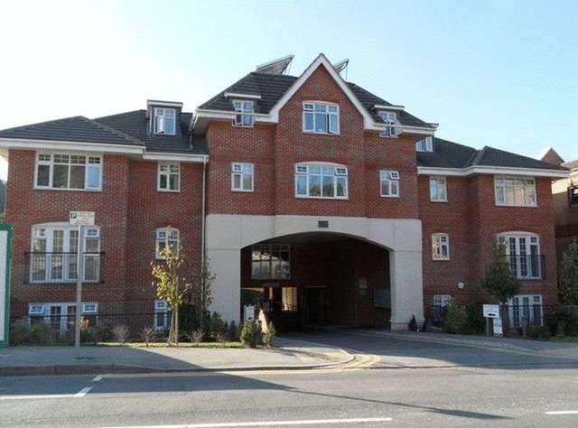  Image of 2 bedroom Flat for sale in Croydon Road Caterham CR3 at Croydon Road  CATERHAM, CR3 6PW
