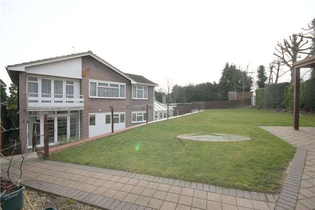  Image of 4 bedroom Detached house for sale in Culverlands Close Stanmore HA7 at Stanmore Middlesex Stanmore, HA7 3AG