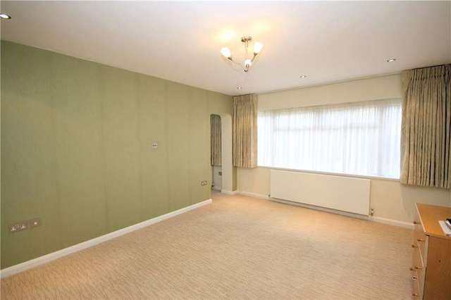  Image of 4 bedroom Detached house for sale in Culverlands Close Stanmore HA7 at Stanmore Middlesex Stanmore, HA7 3AG