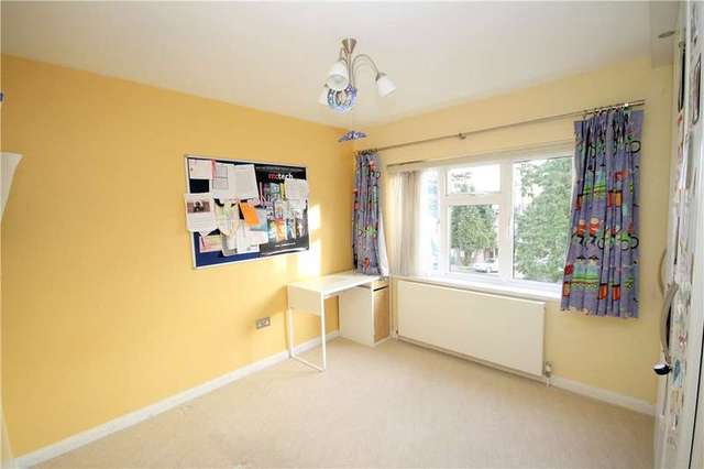  Image of 4 bedroom Detached house for sale in Culverlands Close Stanmore HA7 at Stanmore Middlesex Stanmore, HA7 3AG