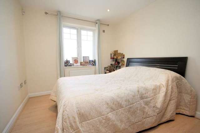  Image of 3 bedroom Flat for sale in Brightwen Grove Stanmore HA7 at Brightwen Grove Stanmore Stanmore, HA7 4WY