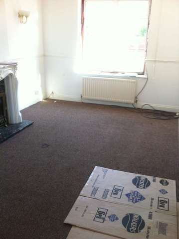  Image of 2 bedroom Detached house to rent in Groveway Becontree Dagenham RM8 at RM8  Dagenham, RM8 3XB