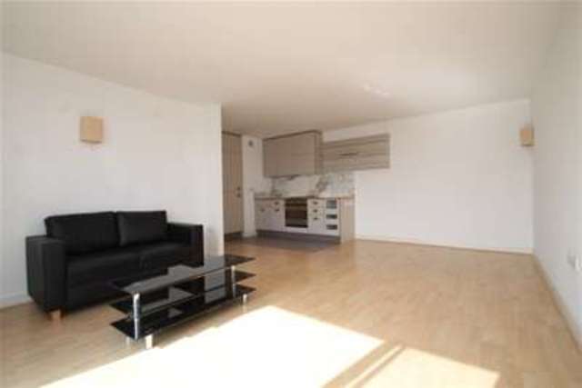  Image of 2 bedroom Flat to rent in Deals Gateway London SE13 at London, SE13 7QE