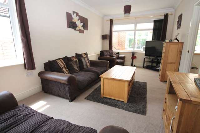  Image of 2 bedroom Bungalow for sale in Danson Lane Welling DA16 at Danson Lane  Welling, DA16 2BE