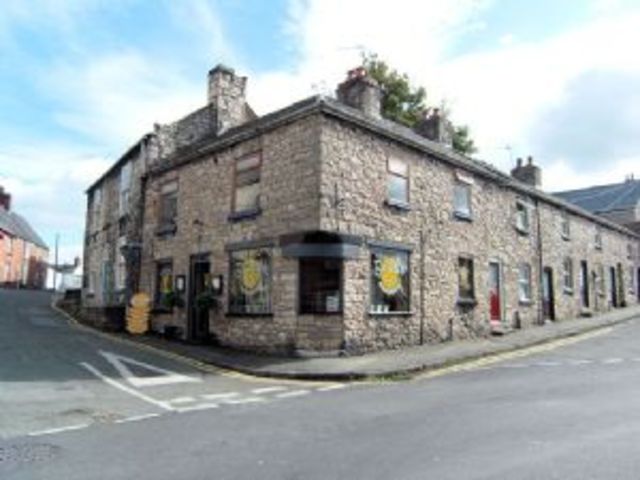  Image of 1 bedroom Flat to rent in Chapel Street Denbigh LL16 at Rhes Pen Y Bryn Crown Lane Denbigh, LL16 3SW