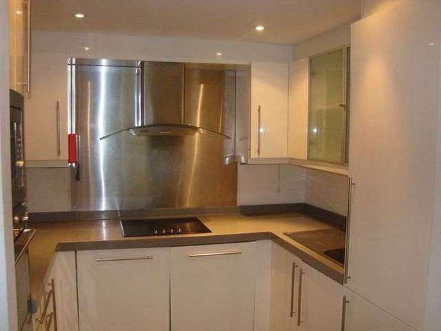  Image of 2 bedroom Flat to rent in Western Gateway London E16 at Western Gateway  London, E16 1BA