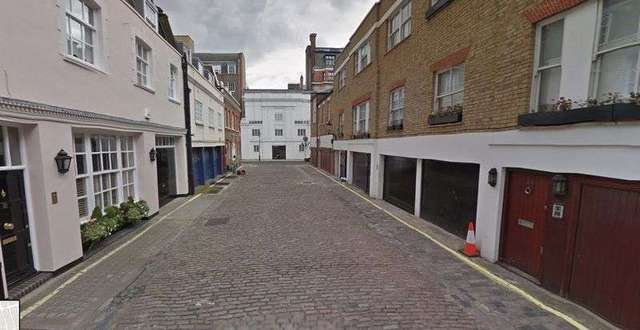  Image of 2 bedroom Bungalow to rent in Duchess Mews London W1G at Duchess Mews  London, W1G 9DY