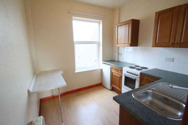  Image of 1 bedroom Flat to rent in Dyke Street Hanley Stoke-on-Trent ST1 at Dyke Street Hanley Stoke-On-Trent, ST1 2DE