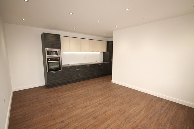  Image of 2 bedroom Apartment to rent in Harpur Street Bedford MK40 at Beds  Bedford, MK40 2SR