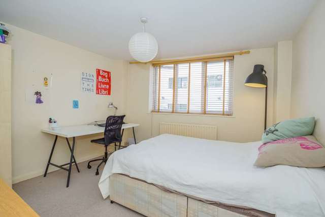  Image of 3 bedroom Maisonette for sale in Eagle Wharf Road London N1 at Eagle Wharf Road Islington London, N1 7EF