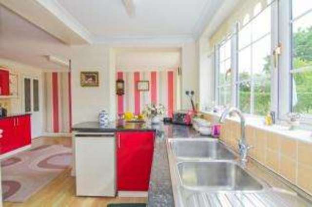  Image of 5 bedroom Bungalow for sale in Eastcote Lane Hampton-in-Arden Solihull B92 at Hampton-In-Arden Solihull Hampton in Arden, B92 0AS