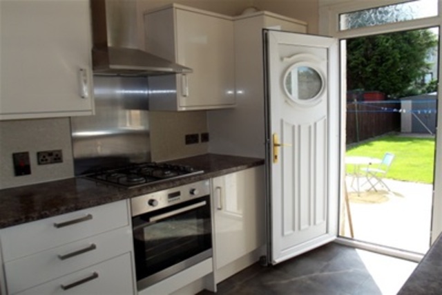  Image of 2 bedroom Terraced house to rent in Edinburgh Road Glasgow G33 at Carntyne Glasgow Glasgow, G33 3QB