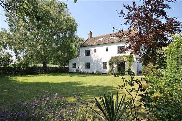  Image of 4 bedroom Detached house for sale in Ox Close Lane Eldmire Dalton Thirsk YO7 at Ox Close Lane Eldmire Near Sessay, Thirsk, YO7 3JH