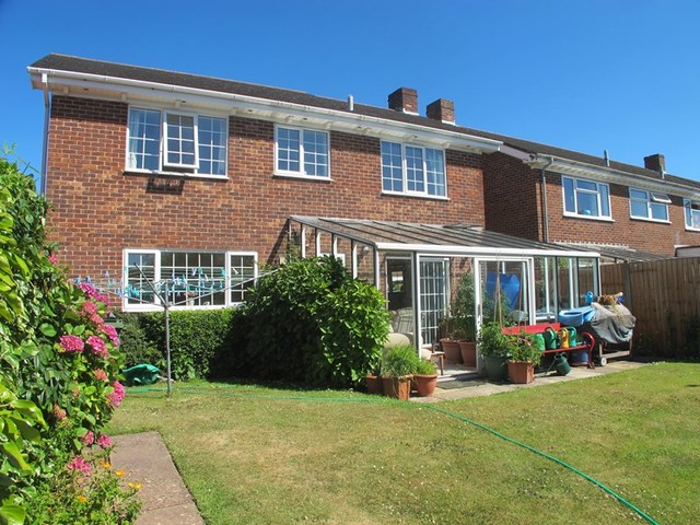  Image of 4 bedroom Detached house for sale in Ellerslie Close Fareham PO14 at Ellerslie Close Hill Head Fareham, PO14 3LH