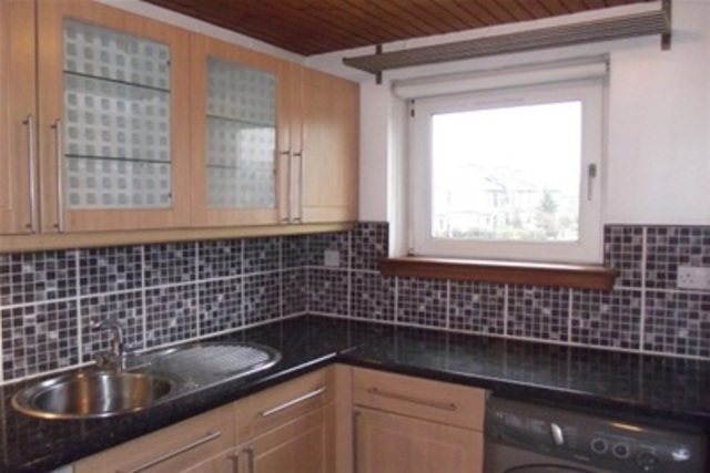  Image of 1 bedroom Flat to rent in Ellisland Road Glasgow G43 at Newlands Glasgow Glasgow, G43 2DB