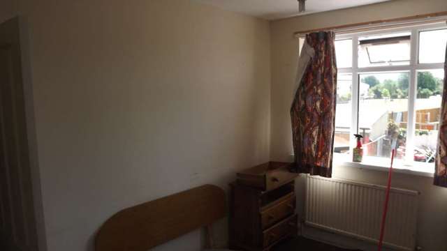  Image of 2 bedroom Semi-Detached house to rent in Elmer Gardens Isleworth TW7 at Elmer Gardens  Isleworth, TW7 6HA