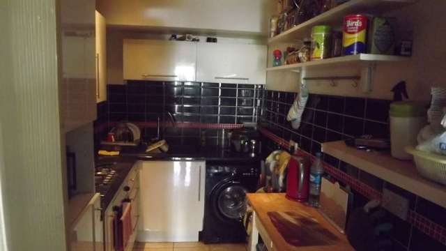  Image of 2 bedroom Semi-Detached house to rent in Elmer Gardens Isleworth TW7 at Elmer Gardens  Isleworth, TW7 6HA