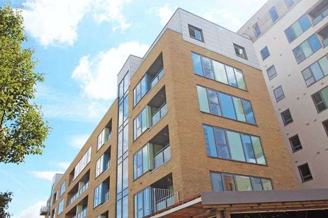  Image of 2 bedroom Flat to rent in Cardigan Road London E3 at Cardigan Road  London, E3 5GH