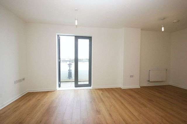  Image of 2 bedroom Flat to rent in Cardigan Road London E3 at Cardigan Road  London, E3 5GH