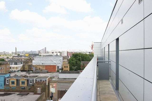  Image of 2 bedroom Flat to rent in Cardigan Road London E3 at Cardigan Road  London, E3 5GH