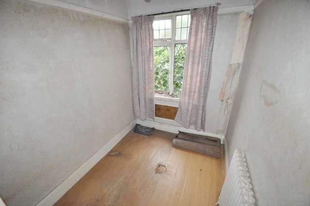  Image of 3 bedroom Detached house for sale in Farndon Avenue Wallasey CH45 at Wallasey, CH45 3JX
