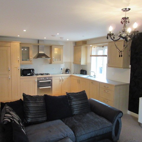  Image of 2 bedroom Flat to rent in Ffordd James Mcghan Cardiff CF11 at Cardiff, CF11 7JU