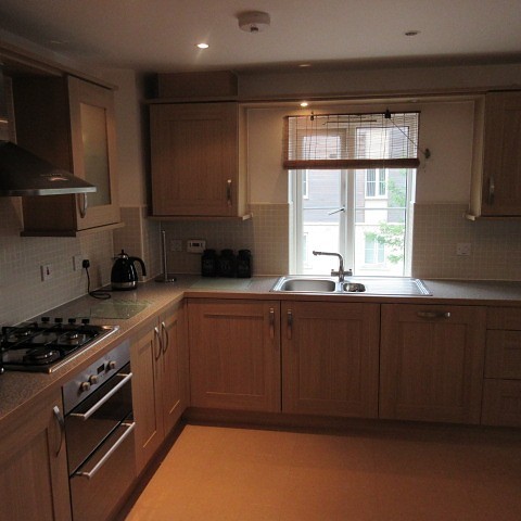  Image of 2 bedroom Flat to rent in Ffordd James Mcghan Cardiff CF11 at Cardiff, CF11 7JU