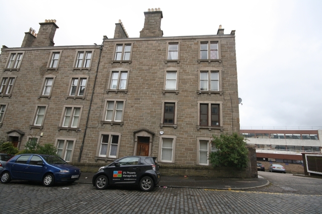  Image of 2 bedroom Flat to rent in Forest Park Road Dundee DD1 at West End Dundee Dundee, DD1 5NZ
