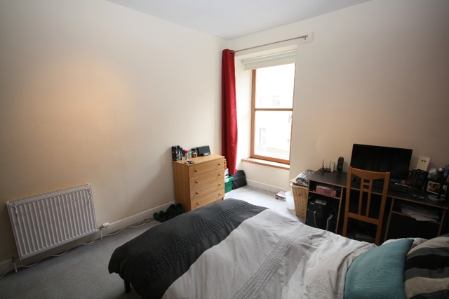  Image of 2 bedroom Flat to rent in Forest Park Road Dundee DD1 at West End Dundee Dundee, DD1 5NZ