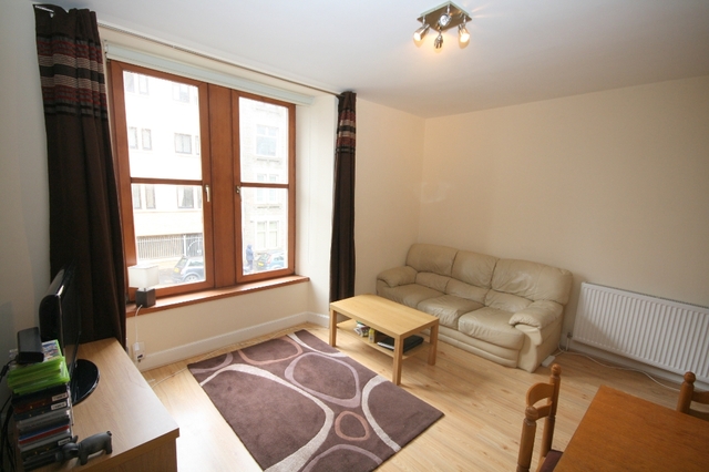  Image of 2 bedroom Flat to rent in Forest Park Road Dundee DD1 at West End Dundee Dundee, DD1 5NZ