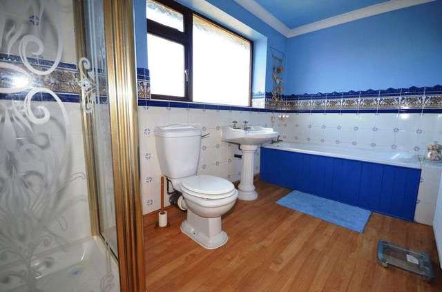  Image of 5 bedroom Detached house for sale in Forge Close Cronton Widnes WA8 at Forge Close  Widnes, WA8 5HJ