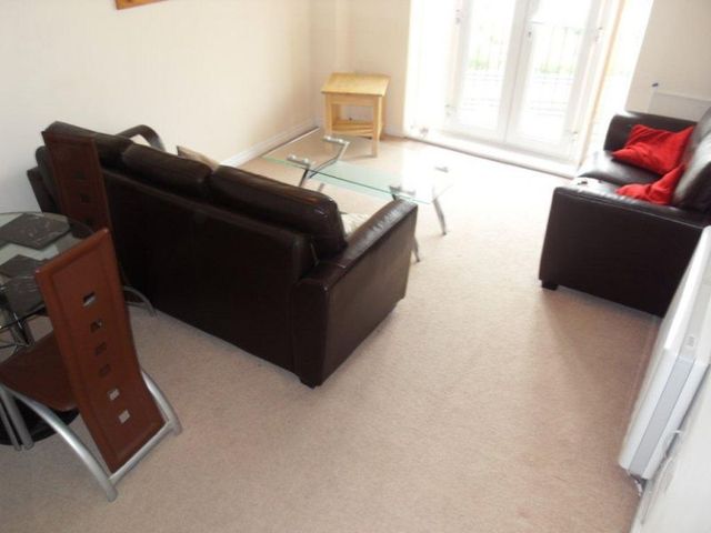  Image of 2 bedroom Apartment to rent in Middlewood Street Salford M5 at Middlewood Street  Salford, M5 4LW