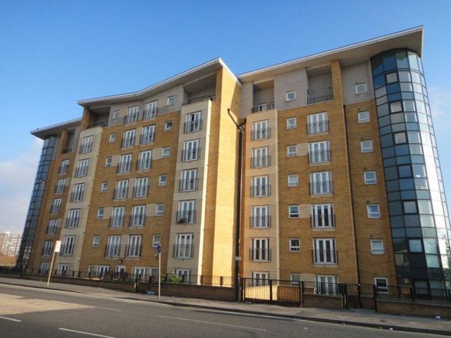  Image of 2 bedroom Apartment to rent in Middlewood Street Salford M5 at Middlewood Street  Salford, M5 4LW