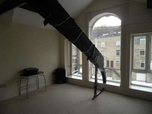  Image of 1 bedroom Penthouse to rent in Garden Street North Halifax HX3 at Northowram, HX3 6BP