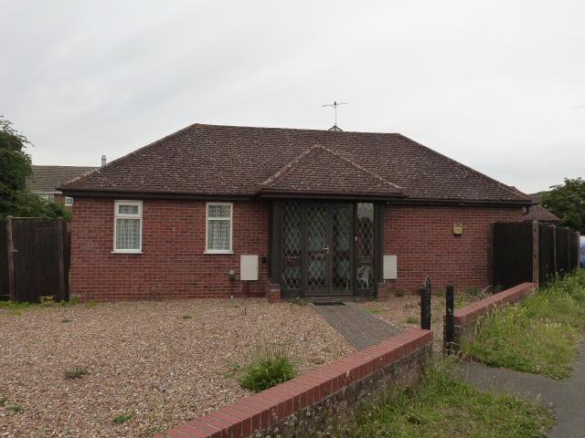  Image of 3 bedroom Detached house for sale in Gilpin Way Harlington Hayes UB3 at Harlington, UB3 5LZ