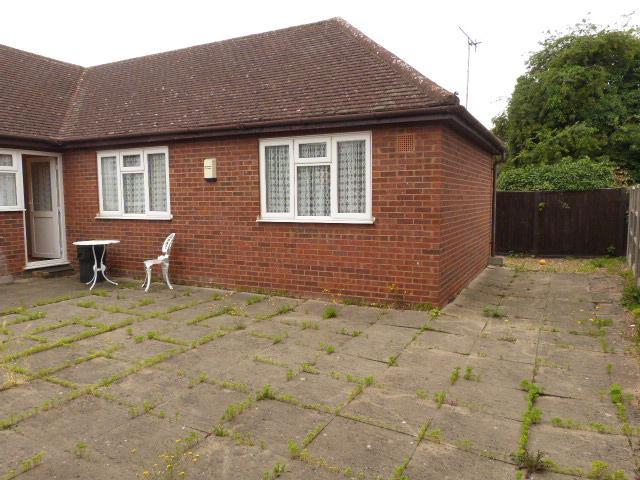  Image of 3 bedroom Detached house for sale in Gilpin Way Harlington Hayes UB3 at Harlington, UB3 5LZ