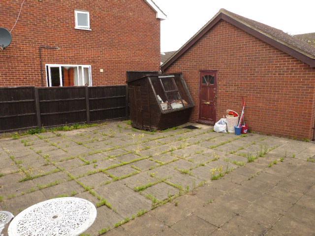  Image of 3 bedroom Detached house for sale in Gilpin Way Harlington Hayes UB3 at Harlington, UB3 5LZ