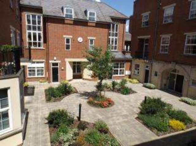  Image of 2 bedroom Maisonette for sale in Redcliff Street Redcliffe Bristol BS1 at 100 Redcliff Street Bristol, BS1 6LP