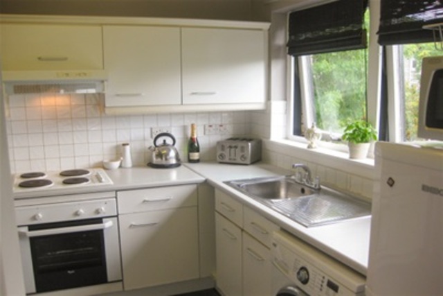  Image of 2 bedroom Flat to rent in Greenhead Street Glasgow G40 at Dalmarnock Glasgow Glasgow, G40 1HX