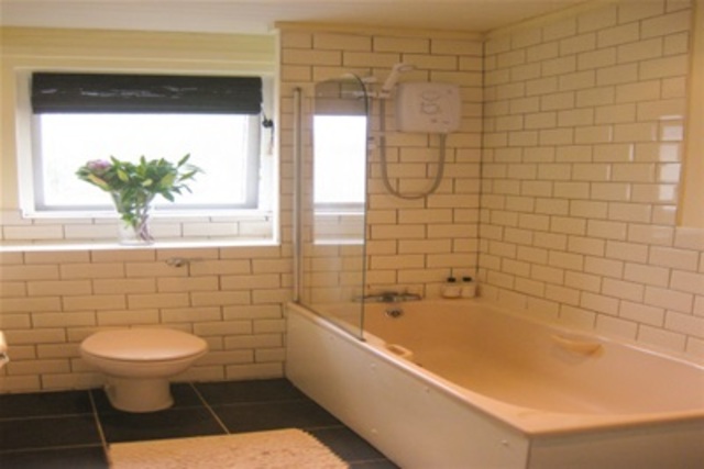  Image of 2 bedroom Flat to rent in Greenhead Street Glasgow G40 at Dalmarnock Glasgow Glasgow, G40 1HX