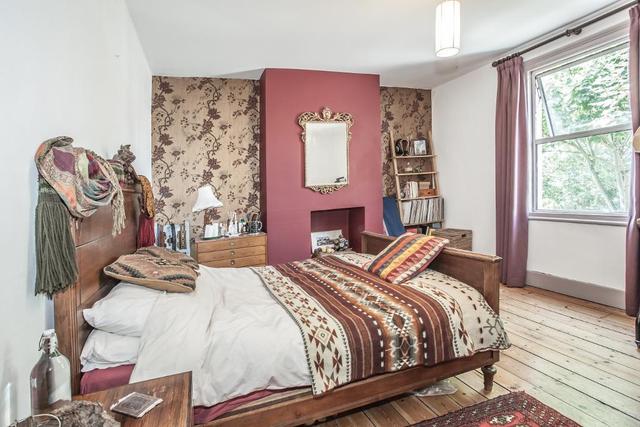  Image of 4 bedroom Detached house for sale in Grove Road London W3 at Acton  London, W3 6AW