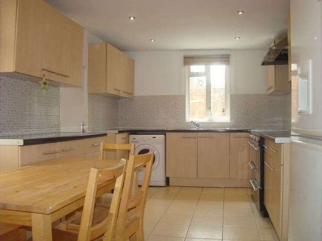  Image of 4 bedroom Terraced house to rent in Coopersale Road London E9 at Coopersale Road  LONDON, E9 6AU